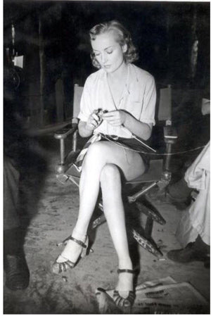 Hollywood Knitting - Carole Lombard